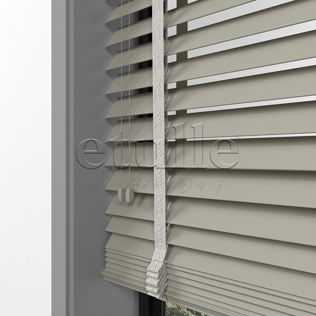 50 MM BASSWOOD Taupe Ahşap Jaluzi