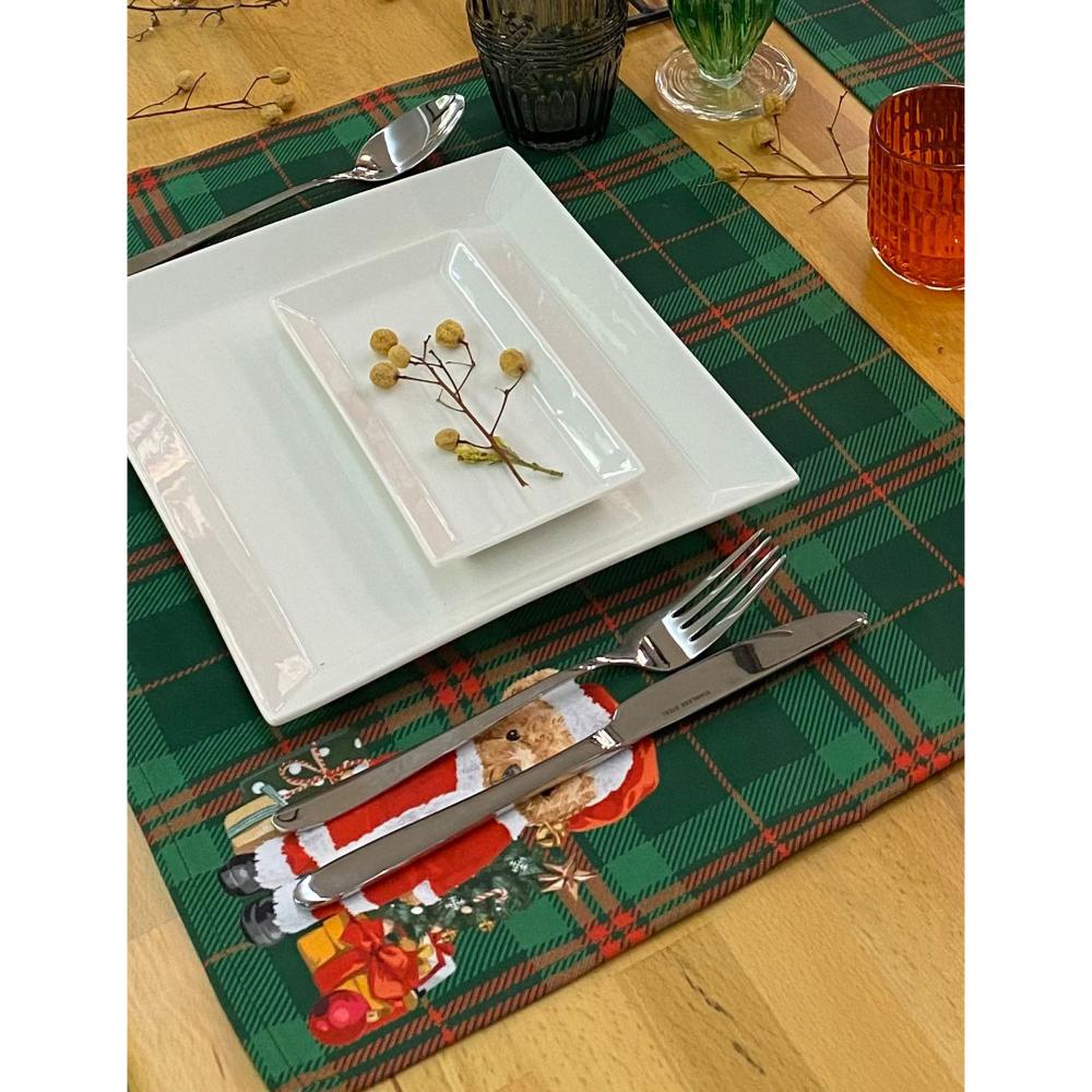 Santa Bear Ekose Amerikan Servis – Yılbaşı Sofraları İçin Teddy Kumaş - 4'lü Set (30x50 cm)